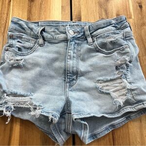 American Eagle Hi Rise Shortie Denim Shorts Size 6 Distressed Light Wash